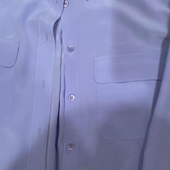 Equipment Femme light purple silk button down size small - Picture 3 of 5